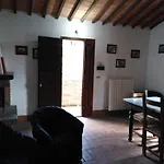 Agritur Osvaldo Castiglione Del Perugia Piscina Acqua Salata Possibilita Colazione 农家乐