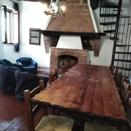 Agritur Osvaldo Castiglione Del Perugia Piscina Acqua Salata Possibilita Colazione Κατάλυμα σε φάρμα Castiglione del Lago