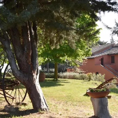 Κατάλυμα σε φάρμα Agritur Osvaldo Castiglione Del Perugia Piscina Acqua Salata Possibilita Colazione *