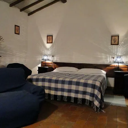 Agritur Osvaldo Castiglione Del Perugia Piscina Acqua Salata Possibilita Colazione 팜스테이