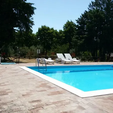 Agritur Osvaldo Castiglione Del Perugia Piscina Acqua Salata Possibilita Colazione Κατάλυμα σε φάρμα